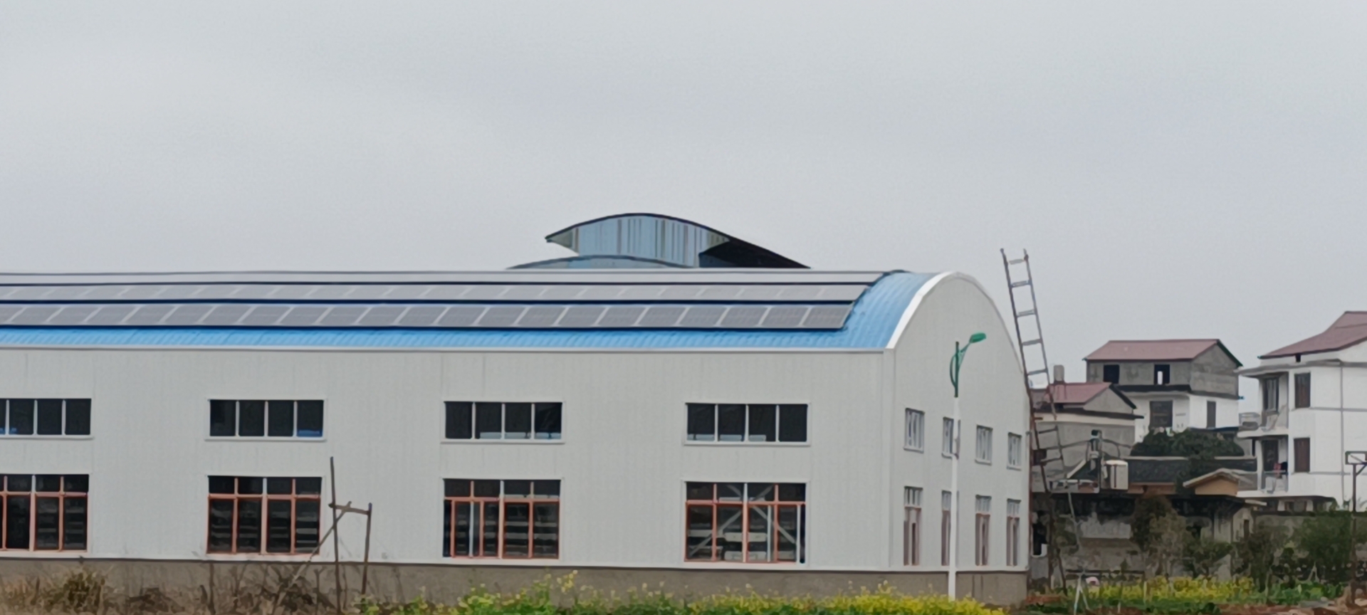 工商業屋頂分布式光伏電站